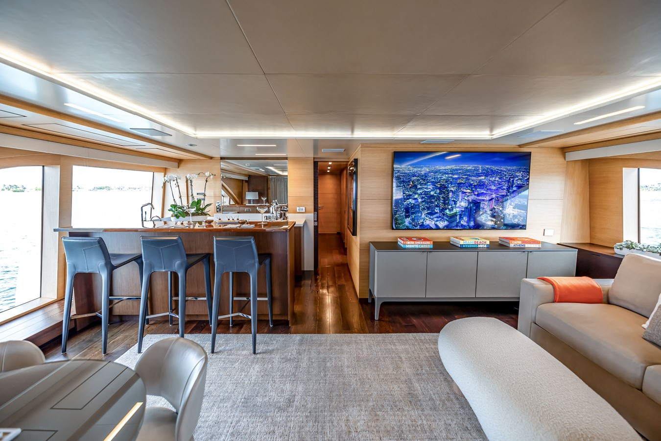 https://arconyachts.ams3.digitaloceanspaces.com/61488/conversions/large_4480903-optimize.jpg