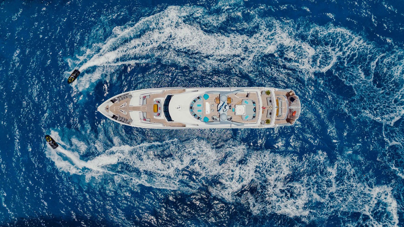 https://arconyachts.ams3.digitaloceanspaces.com/61552/conversions/large_4041449-optimize.jpg