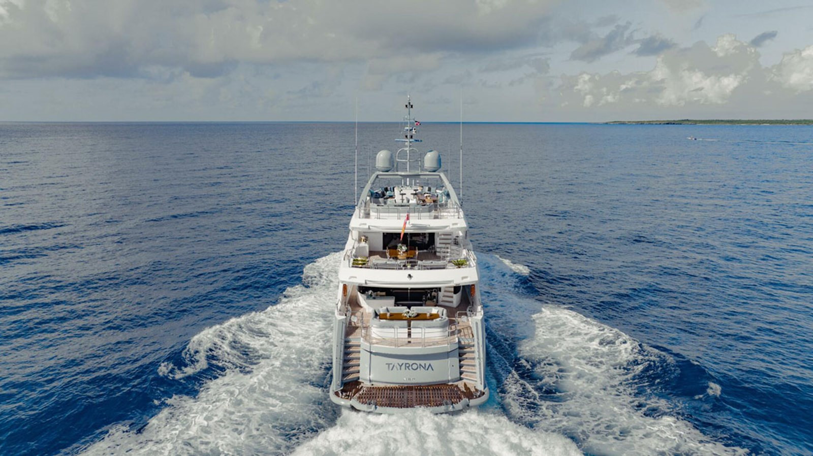 https://arconyachts.ams3.digitaloceanspaces.com/61561/conversions/large_4041452-optimize.jpg