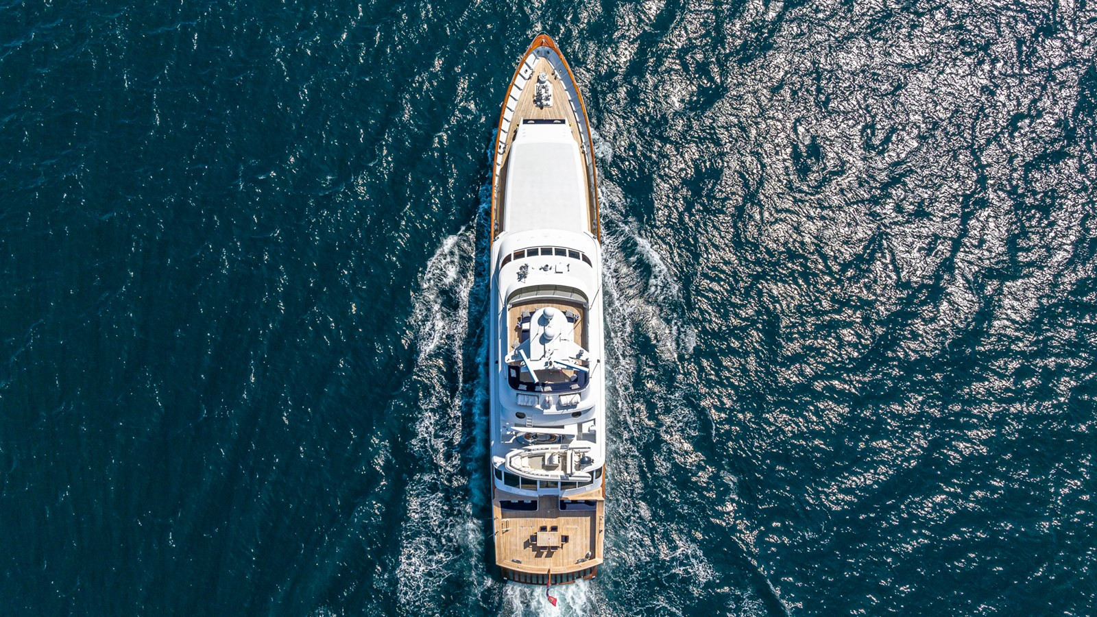 https://arconyachts.ams3.digitaloceanspaces.com/61629/conversions/large_4371108-optimize.jpg