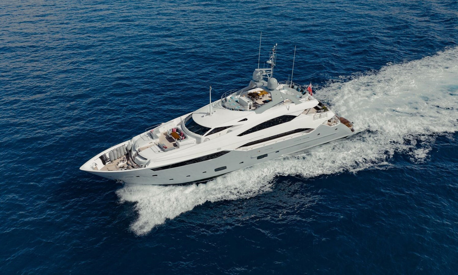 https://arconyachts.ams3.digitaloceanspaces.com/61742/conversions/large_4064799-optimize.jpg
