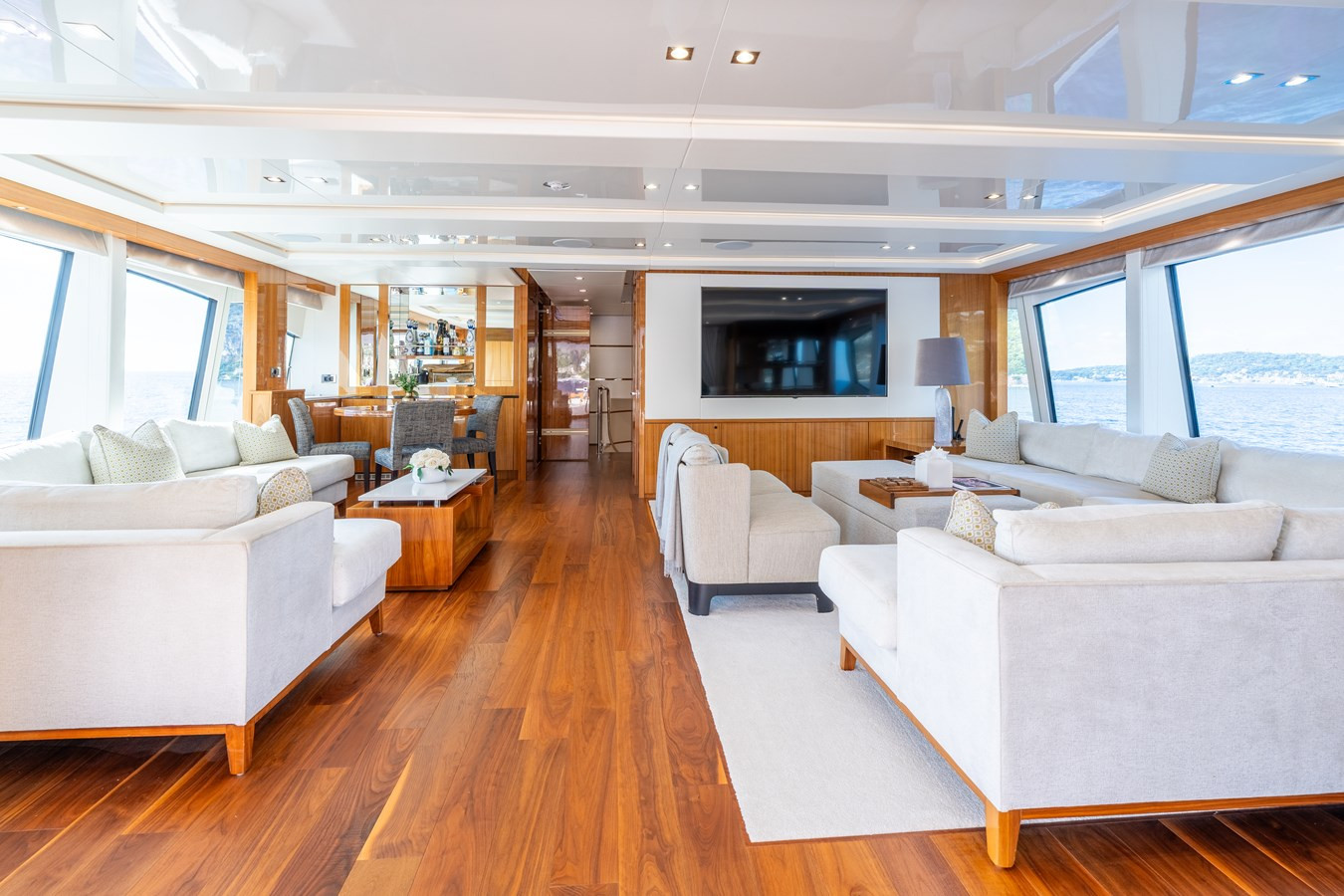 https://arconyachts.ams3.digitaloceanspaces.com/61758/conversions/large_4773312-optimize.jpg