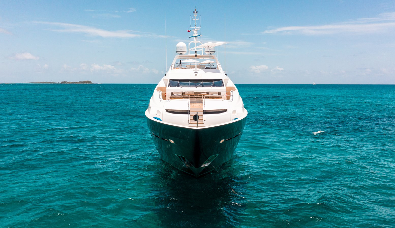 https://arconyachts.ams3.digitaloceanspaces.com/61958/conversions/large_3569426-optimize.jpg