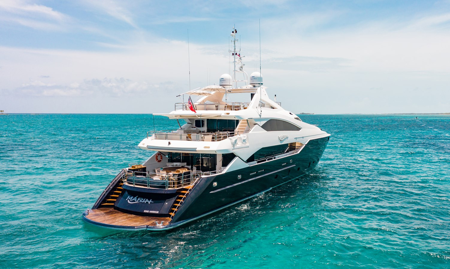 https://arconyachts.ams3.digitaloceanspaces.com/61961/conversions/large_3569427-optimize.jpg