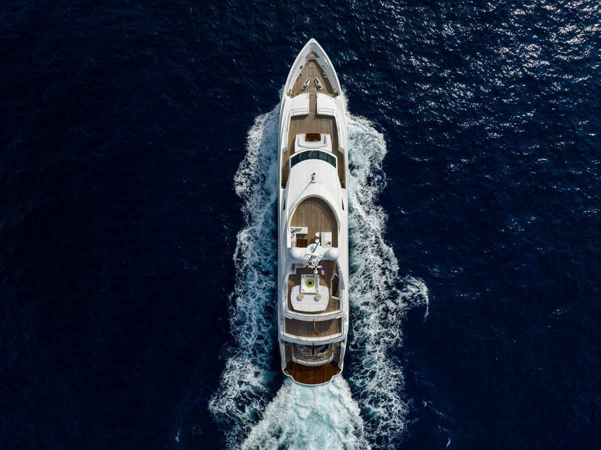 https://arconyachts.ams3.digitaloceanspaces.com/61984/conversions/large_4834894-optimize.jpg