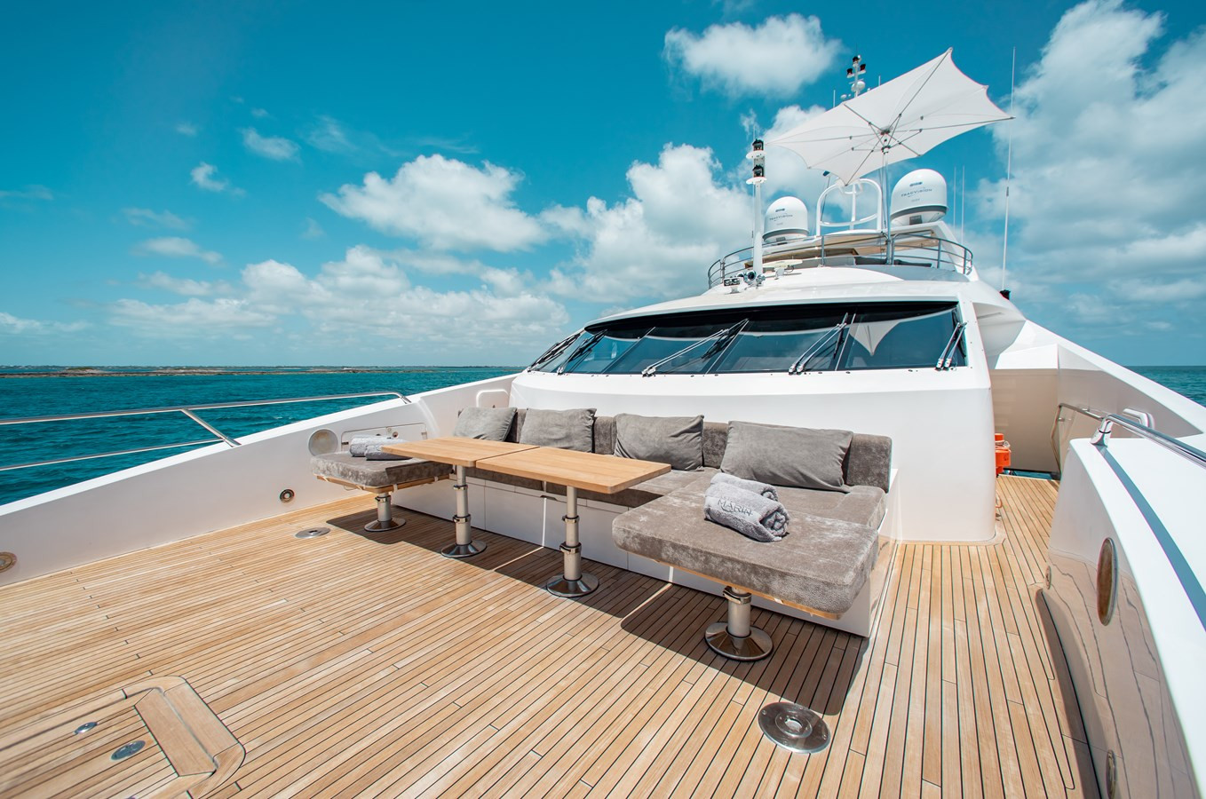 https://arconyachts.ams3.digitaloceanspaces.com/62031/conversions/large_3569354-optimize.jpg