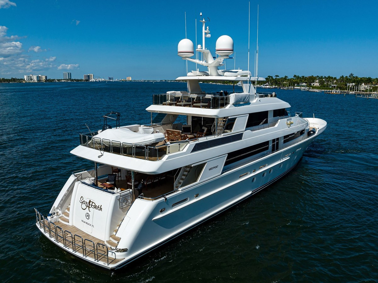 https://arconyachts.ams3.digitaloceanspaces.com/62092/conversions/large_4168486-optimize.jpg