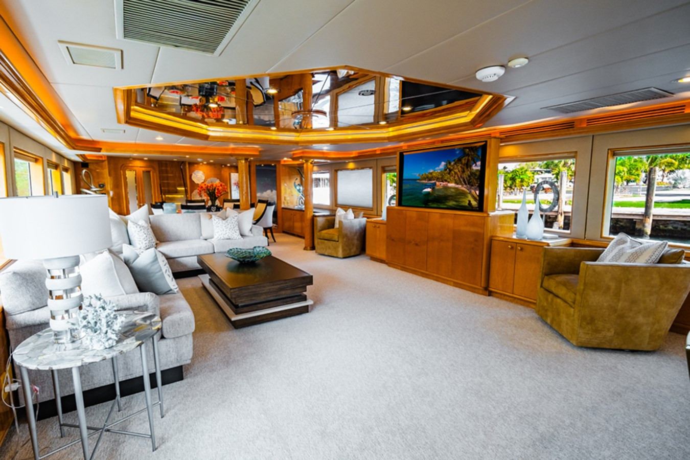 https://arconyachts.ams3.digitaloceanspaces.com/62254/conversions/large_4757114-optimize.jpg