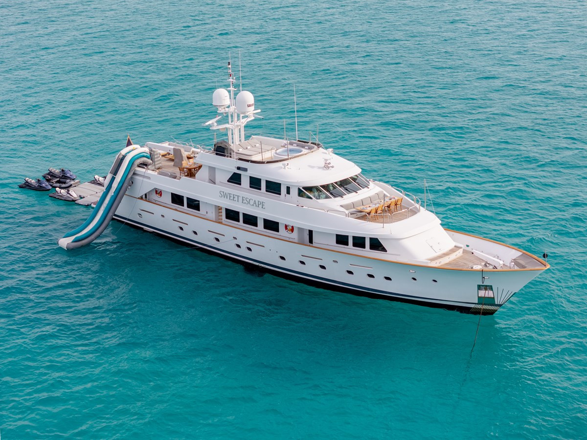 https://arconyachts.ams3.digitaloceanspaces.com/62255/conversions/large_4796739-optimize.jpg