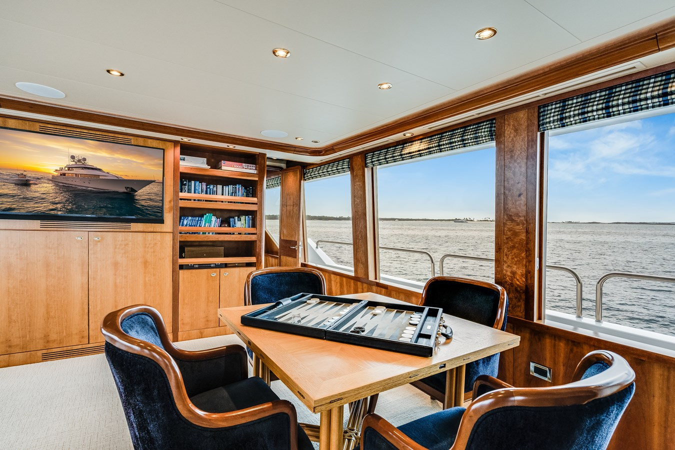 https://arconyachts.ams3.digitaloceanspaces.com/62406/conversions/large_4818301-optimize.jpg