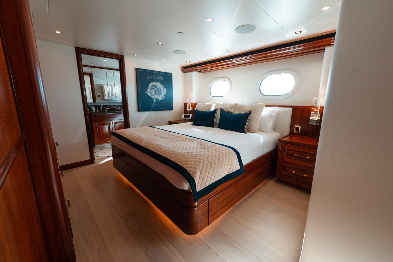 https://arconyachts.ams3.digitaloceanspaces.com/62434/conversions/large_4822144-optimize.jpg