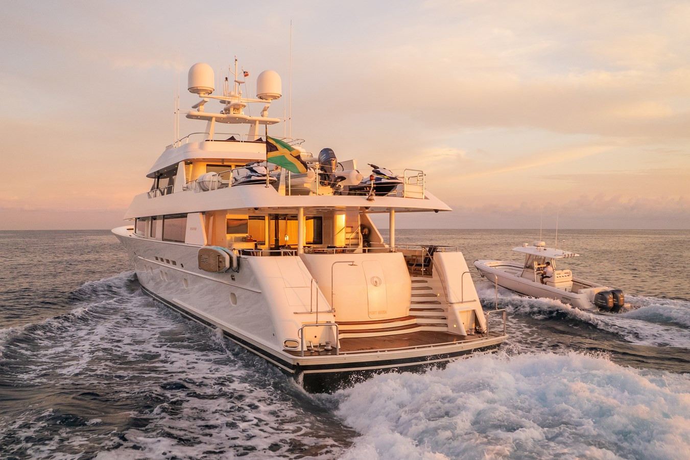 https://arconyachts.ams3.digitaloceanspaces.com/62453/conversions/large_4818361-optimize.jpg