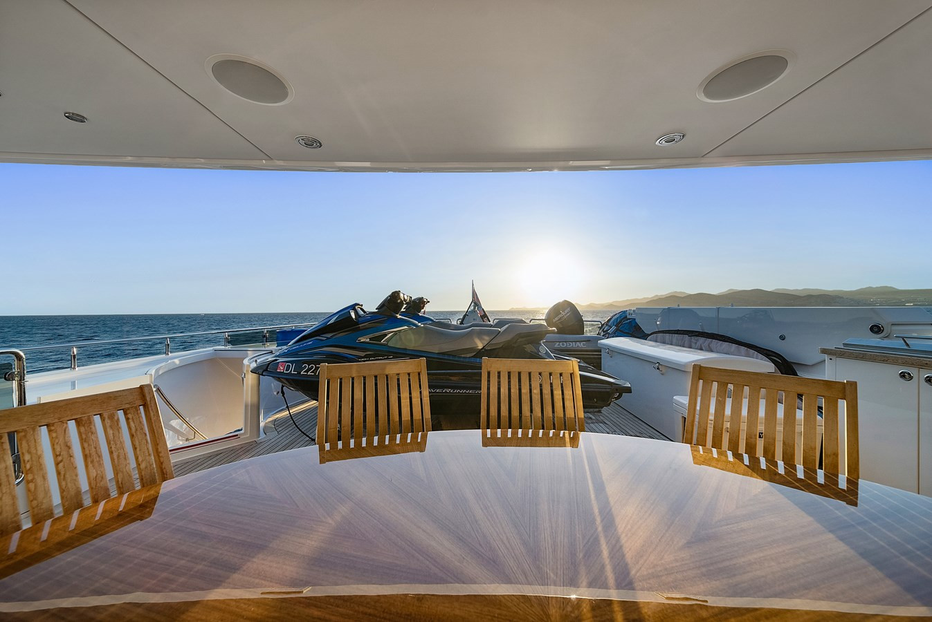https://arconyachts.ams3.digitaloceanspaces.com/62567/conversions/large_4506255-optimize.jpg