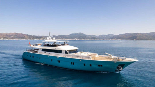 39,1 M CUSTOM BUILD MOTOR YACHT
