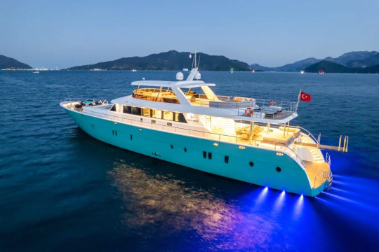 39,1 M CUSTOM BUILD MOTOR YACHT