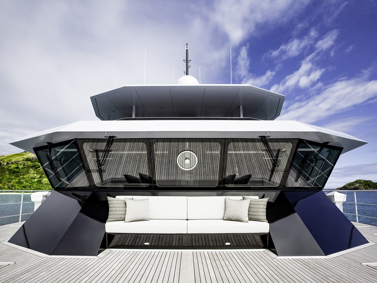 https://arconyachts.ams3.digitaloceanspaces.com/62732/conversions/large_4840798-optimize.jpg