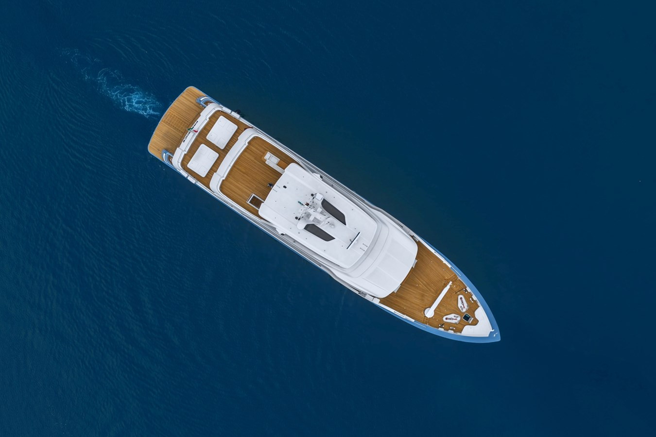 https://arconyachts.ams3.digitaloceanspaces.com/62745/conversions/large_4850805-optimize.jpg