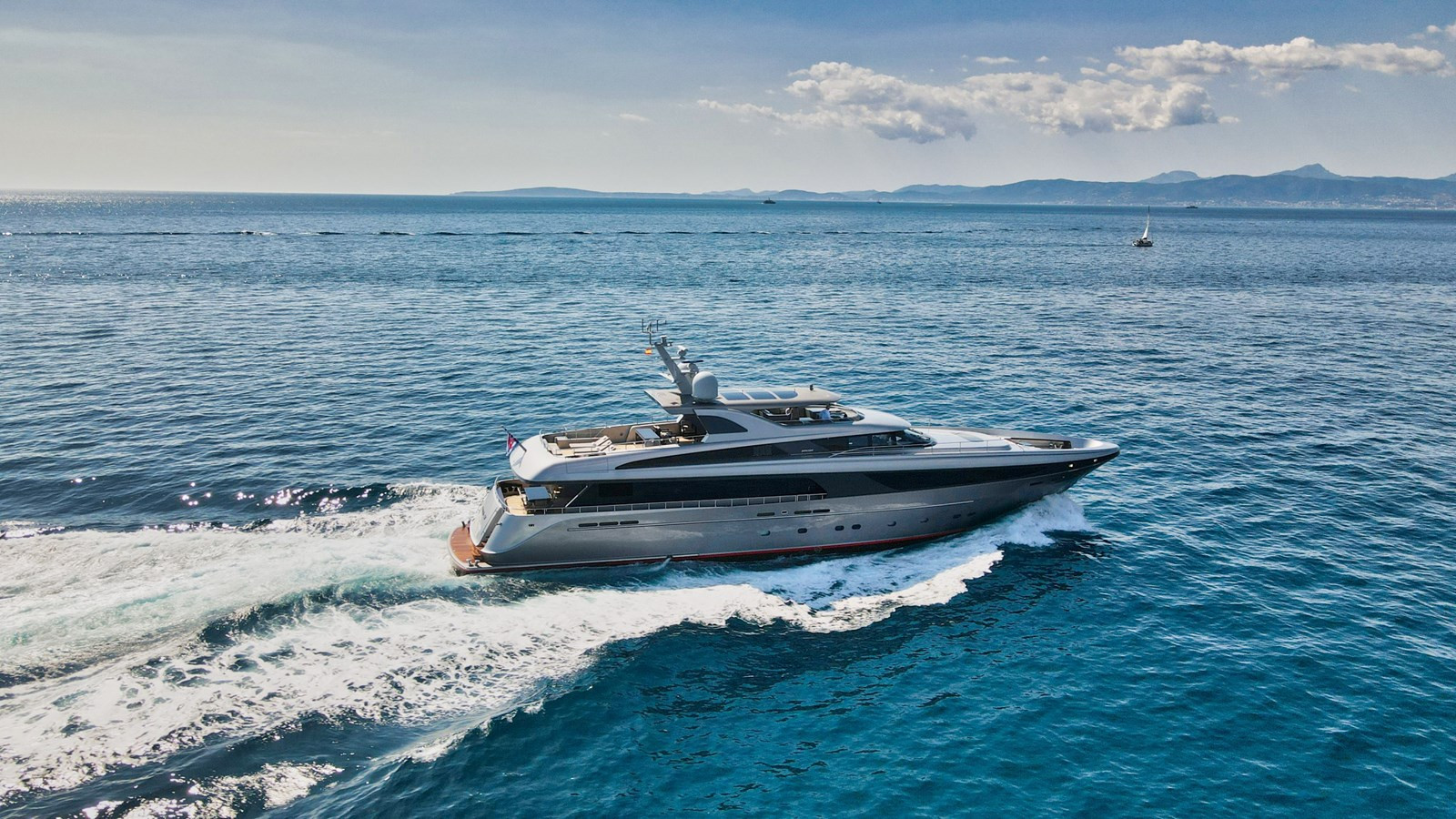 https://arconyachts.ams3.digitaloceanspaces.com/62795/conversions/large_4748373-optimize.jpg