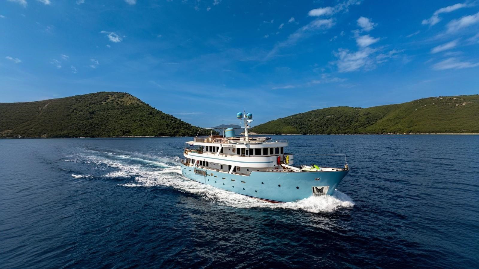 https://arconyachts.ams3.digitaloceanspaces.com/62928/conversions/large_4225834-optimize.jpg