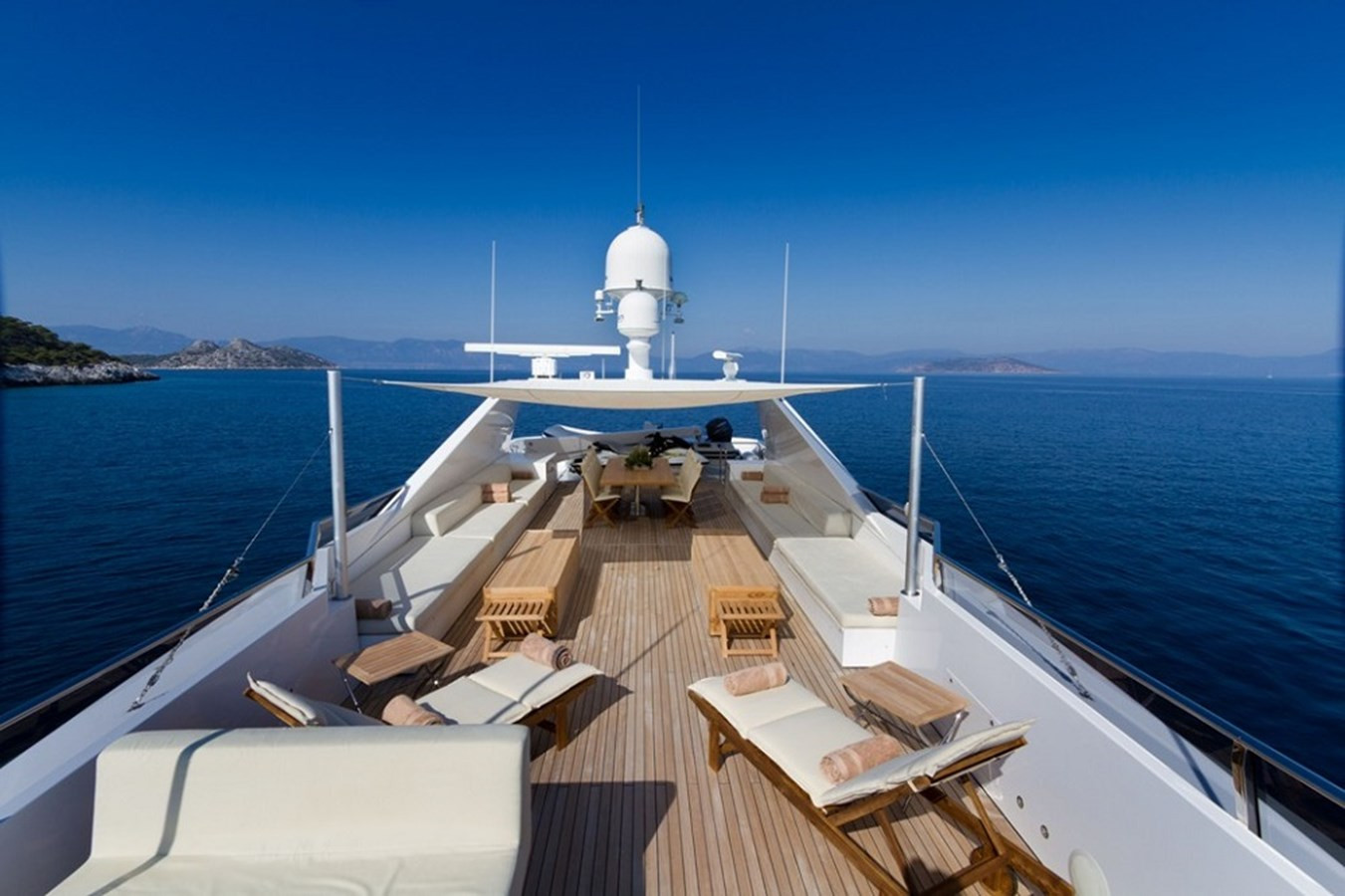https://arconyachts.ams3.digitaloceanspaces.com/63062/conversions/large_4557263-optimize.jpg