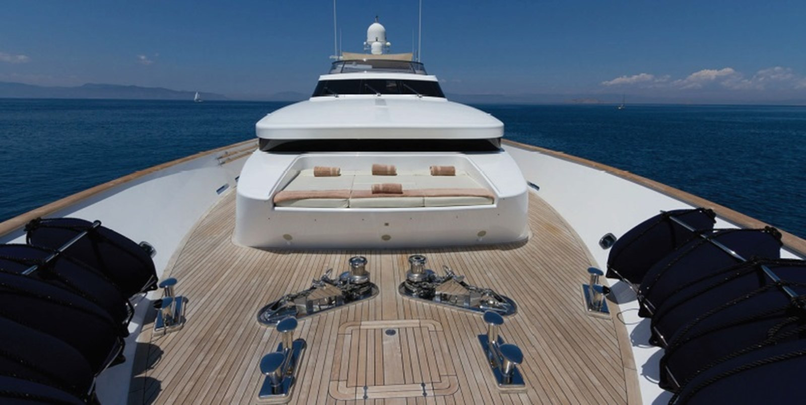 https://arconyachts.ams3.digitaloceanspaces.com/63064/conversions/large_4557264-optimize.jpg