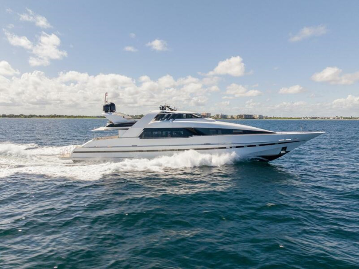 https://arconyachts.ams3.digitaloceanspaces.com/63086/conversions/large_3942240-optimize.jpg