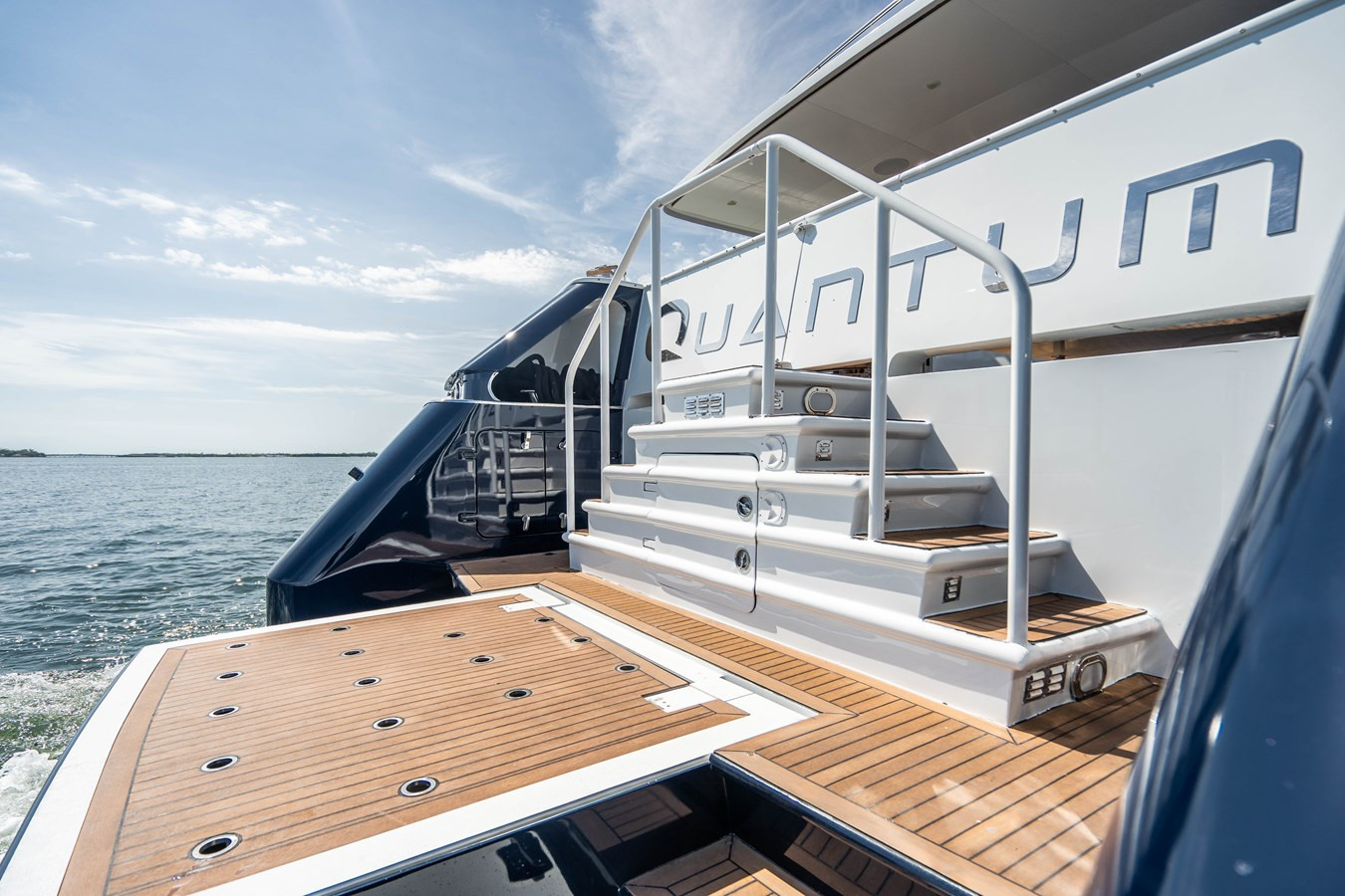https://arconyachts.ams3.digitaloceanspaces.com/63184/conversions/large_3716926-optimize.jpg