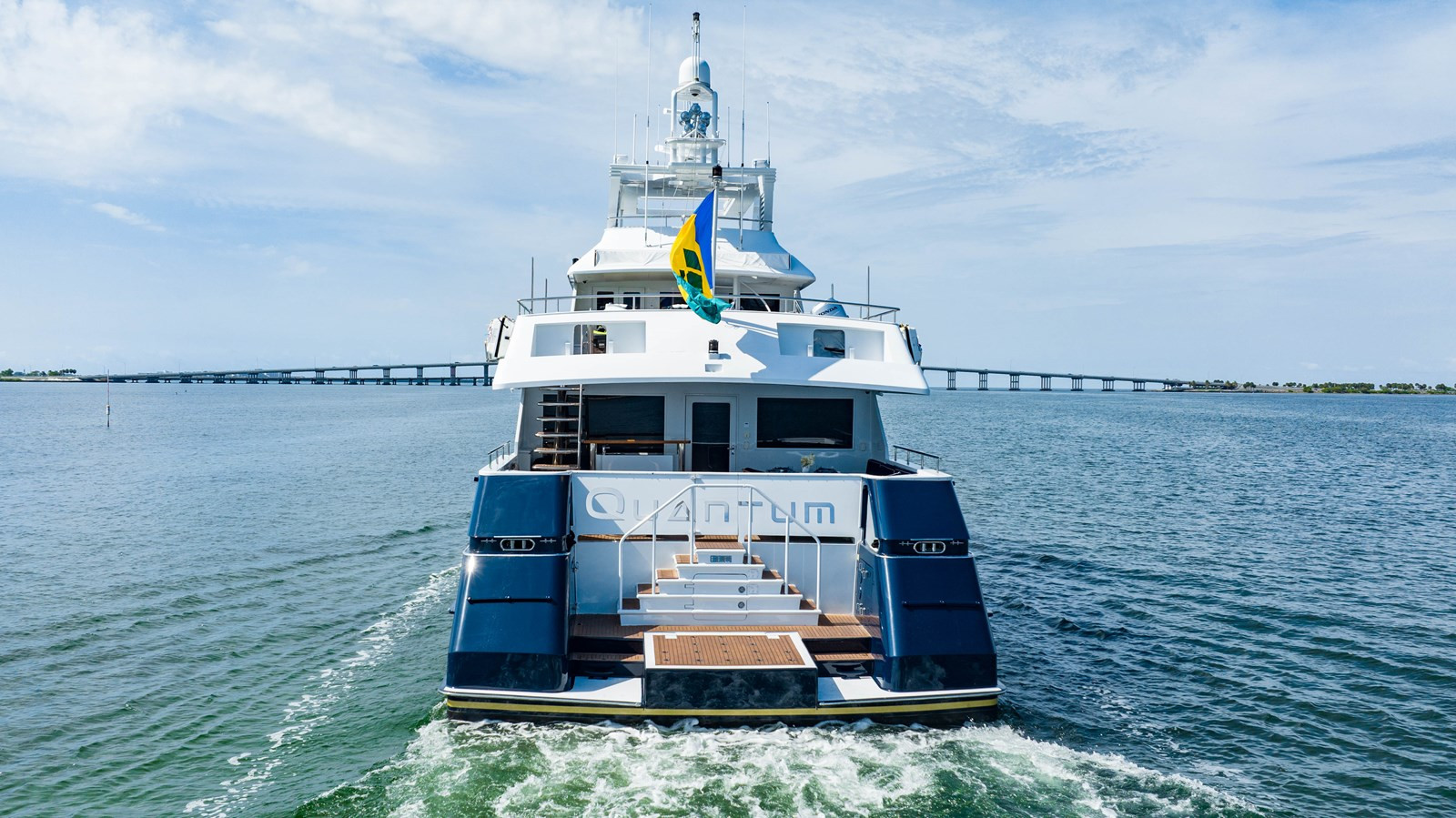 https://arconyachts.ams3.digitaloceanspaces.com/63190/conversions/large_3716928-optimize.jpg