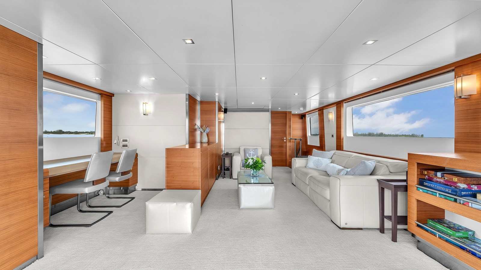https://arconyachts.ams3.digitaloceanspaces.com/63408/conversions/large_4743199-optimize.jpg