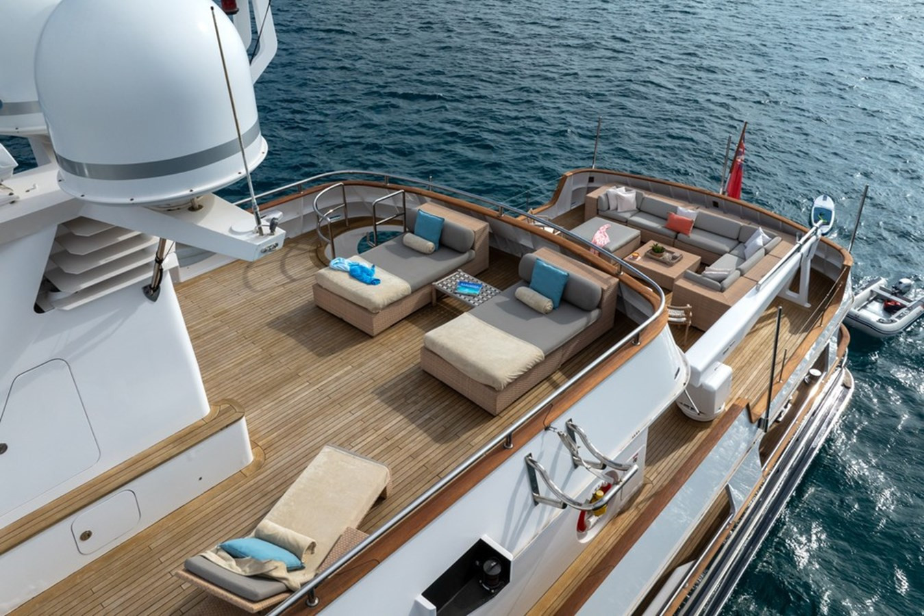 https://arconyachts.ams3.digitaloceanspaces.com/63634/conversions/large_4680419-optimize.jpg