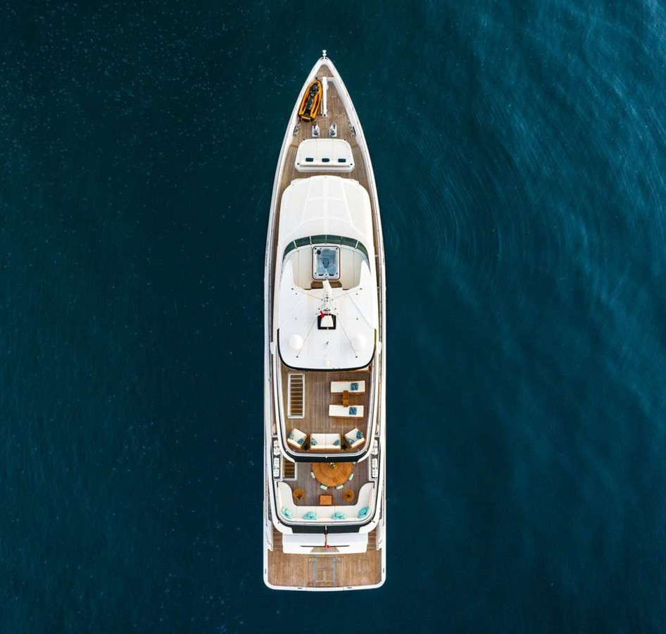 https://arconyachts.ams3.digitaloceanspaces.com/63766/conversions/large_4667823-optimize.jpg