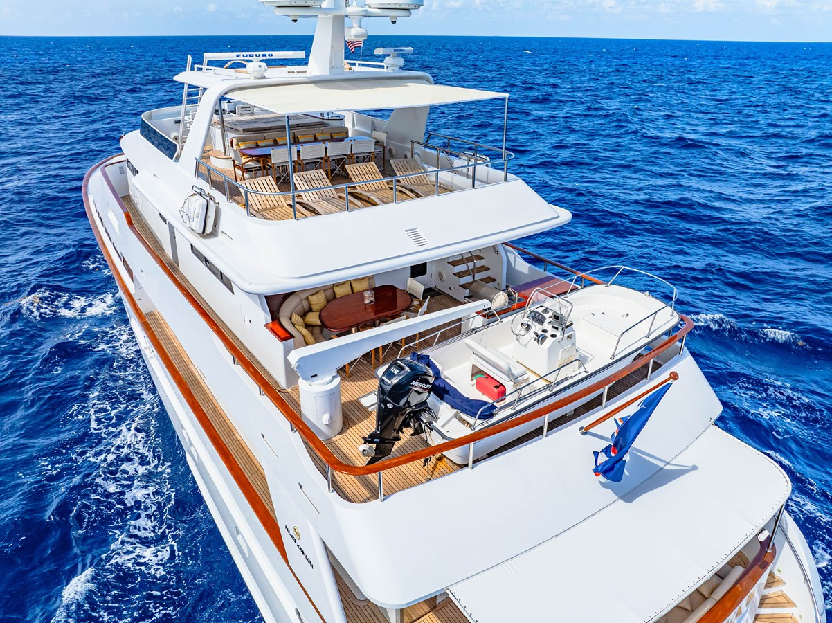 https://arconyachts.ams3.digitaloceanspaces.com/64020/conversions/large_4565335-optimize.jpg