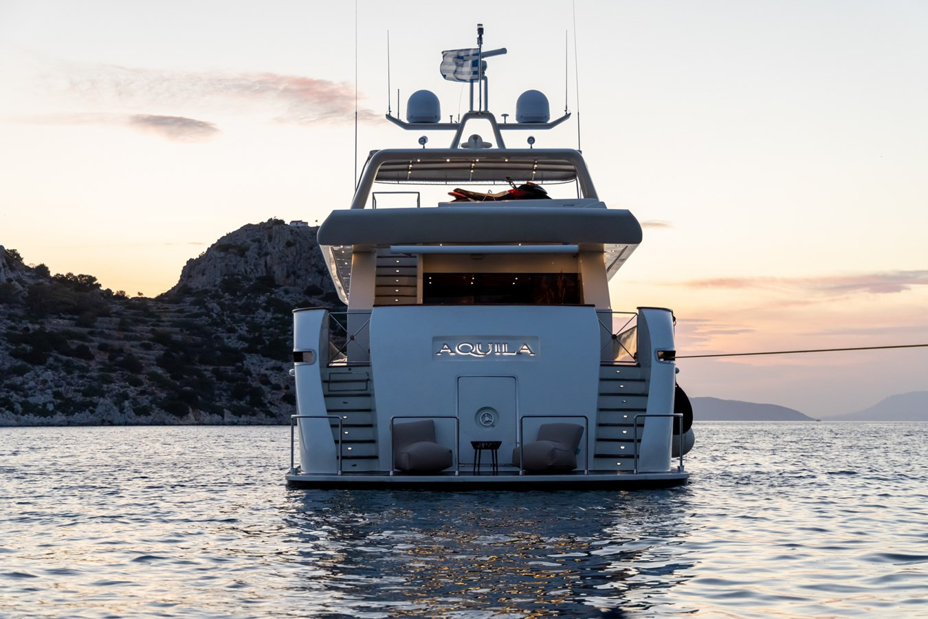 https://arconyachts.ams3.digitaloceanspaces.com/64117/conversions/large_3764283-optimize.jpg