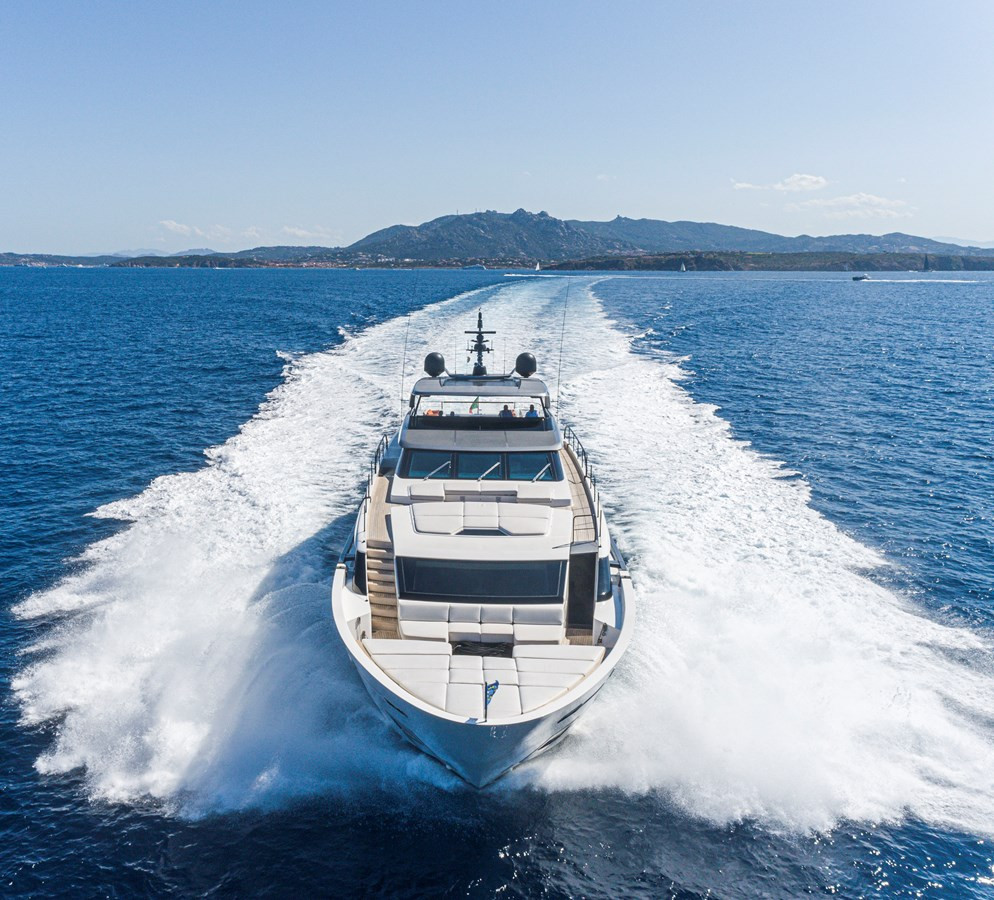 https://arconyachts.ams3.digitaloceanspaces.com/64222/conversions/large_4146746-optimize.jpg