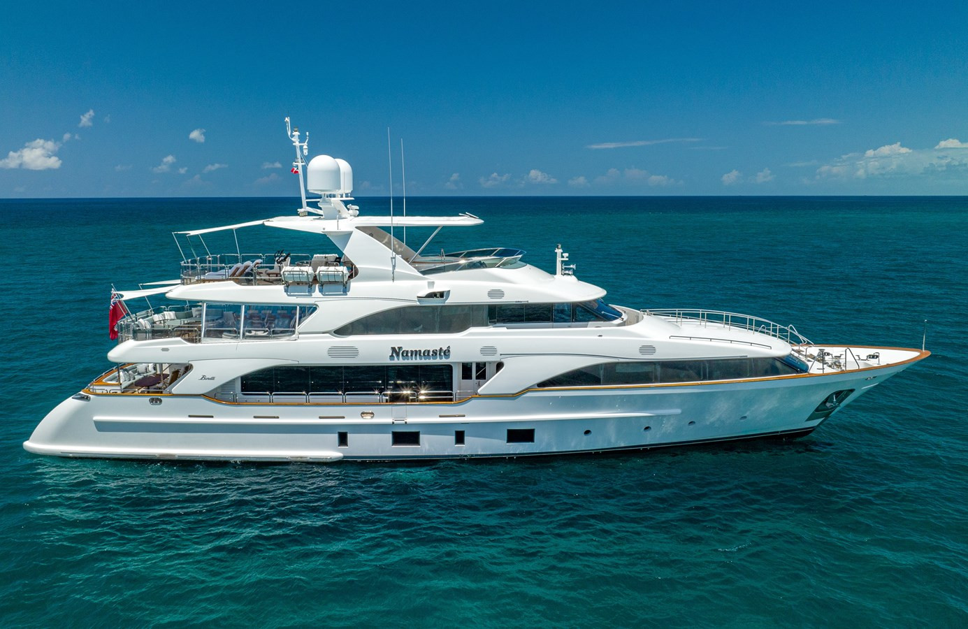 https://arconyachts.ams3.digitaloceanspaces.com/64259/conversions/large_4259736-optimize.jpg