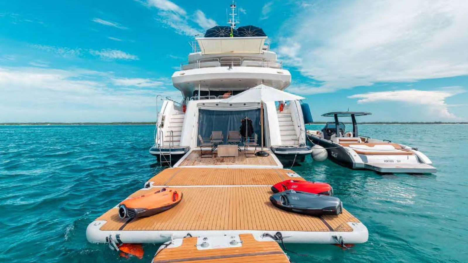 https://arconyachts.ams3.digitaloceanspaces.com/64488/conversions/large_4584170-optimize.jpg