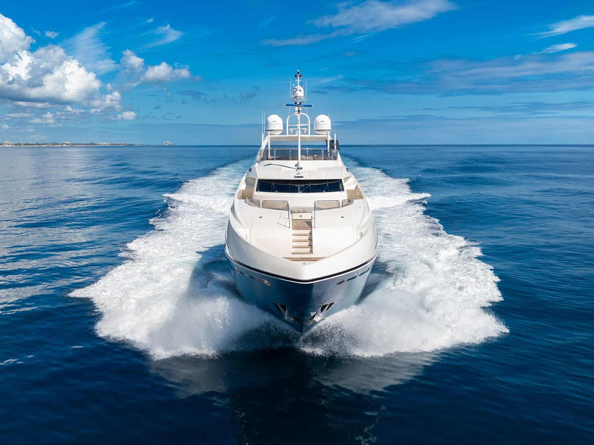 https://arconyachts.ams3.digitaloceanspaces.com/64639/conversions/large_4762016-optimize.jpg