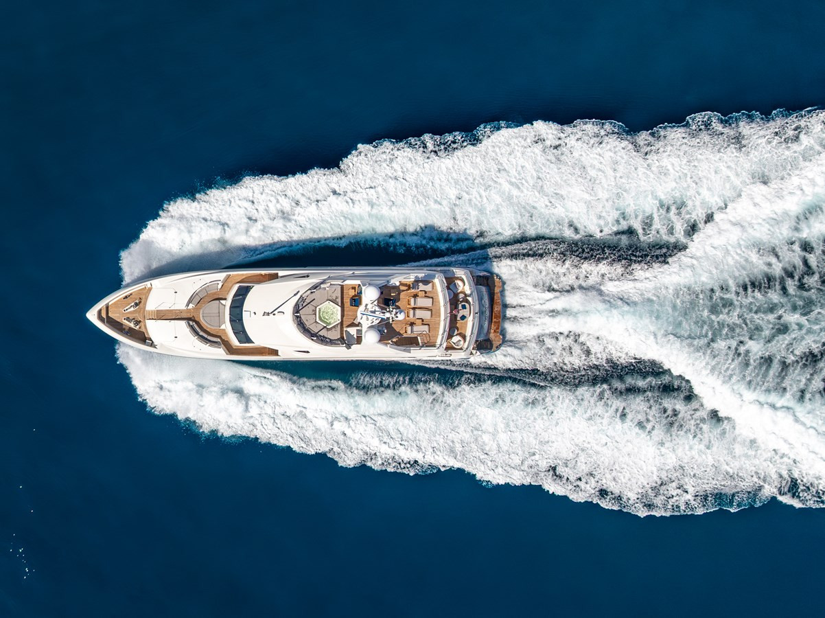 https://arconyachts.ams3.digitaloceanspaces.com/64647/conversions/large_4762019-optimize.jpg