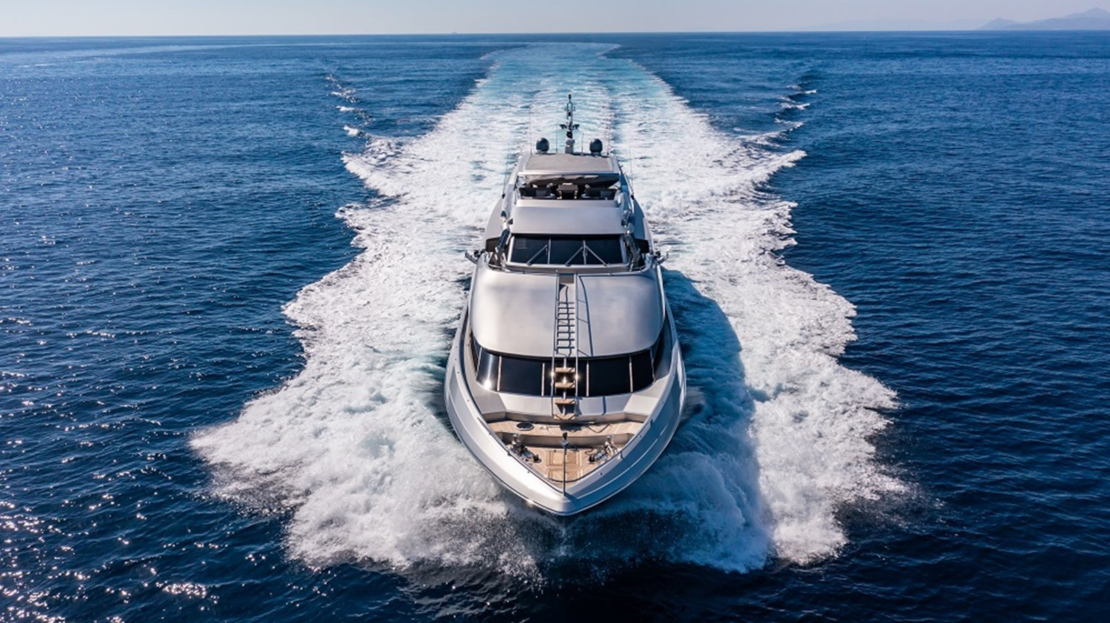https://arconyachts.ams3.digitaloceanspaces.com/64815/conversions/large_4557048-optimize.jpg