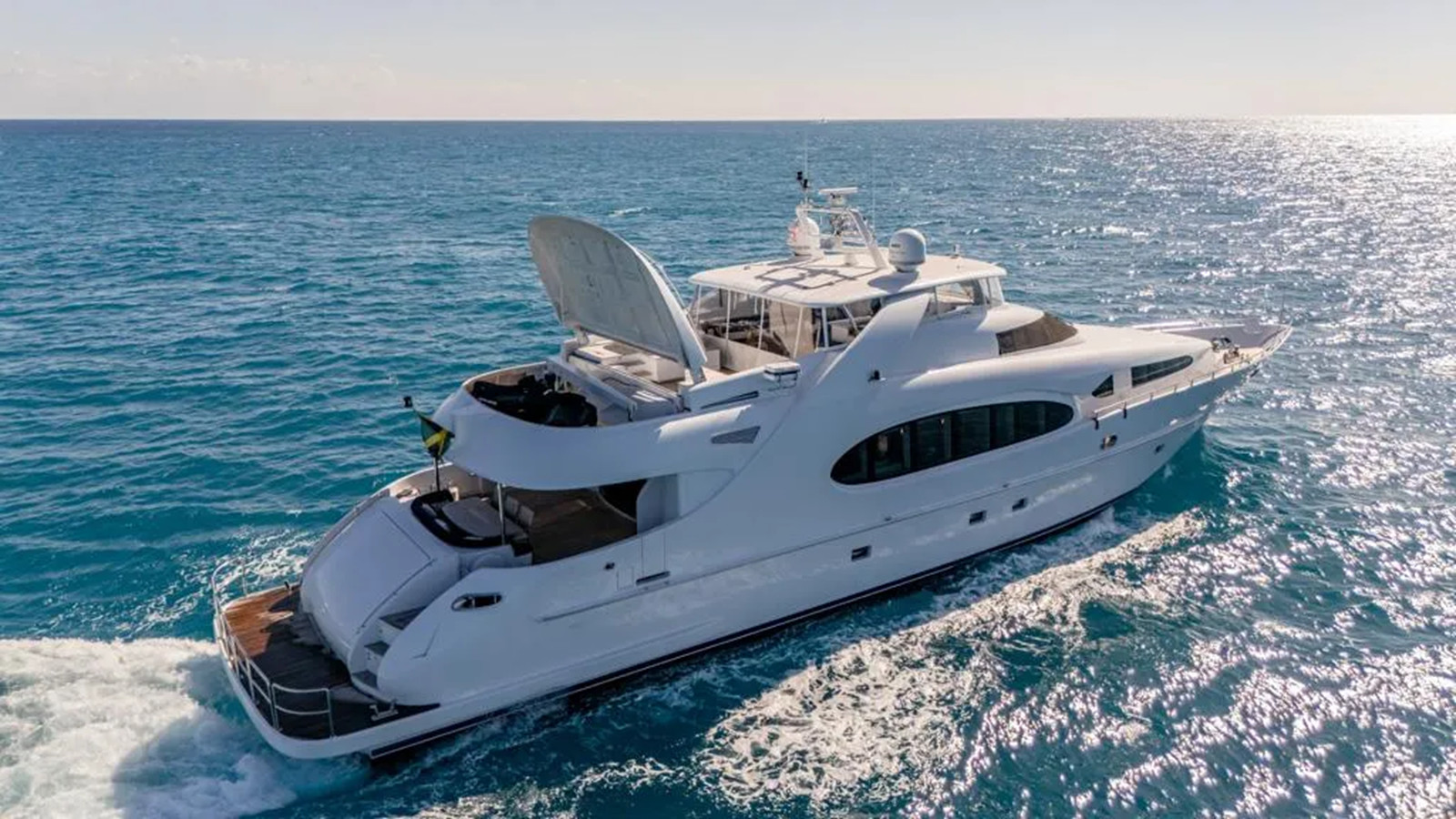 https://arconyachts.ams3.digitaloceanspaces.com/64895/conversions/large_4383866-optimize.jpg