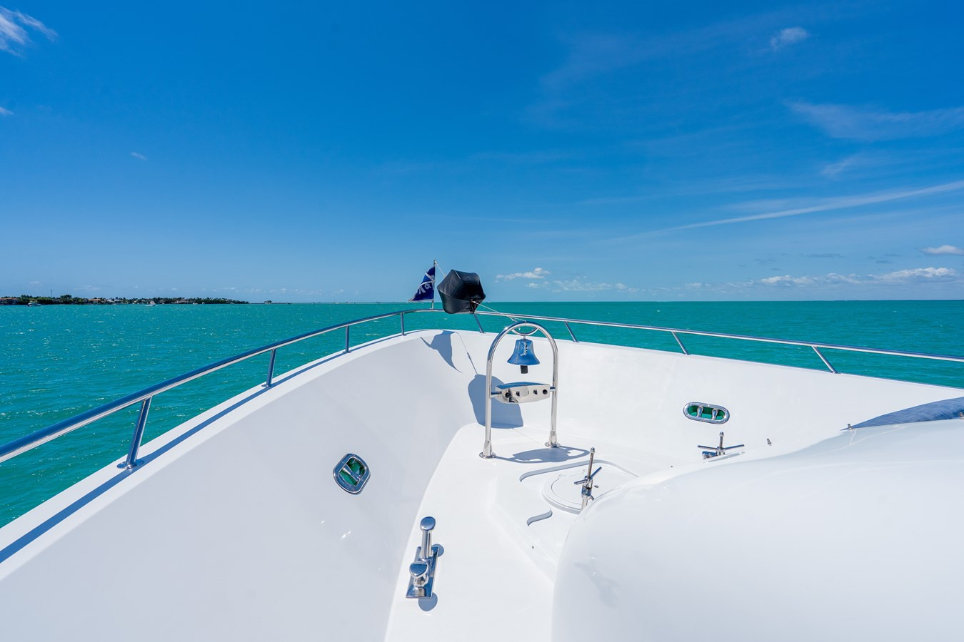 https://arconyachts.ams3.digitaloceanspaces.com/65059/conversions/large_4667201-optimize.jpg