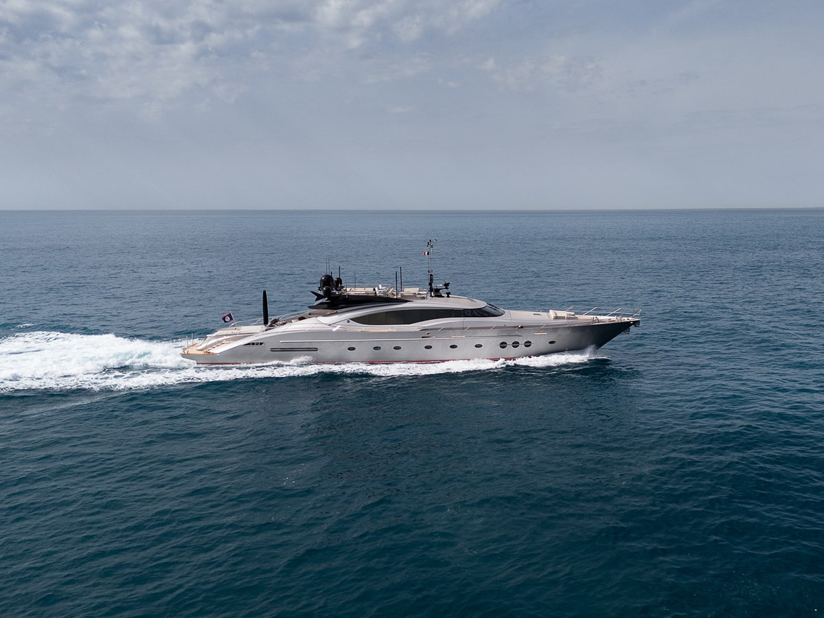https://arconyachts.ams3.digitaloceanspaces.com/65094/conversions/large_4747595-optimize.jpg