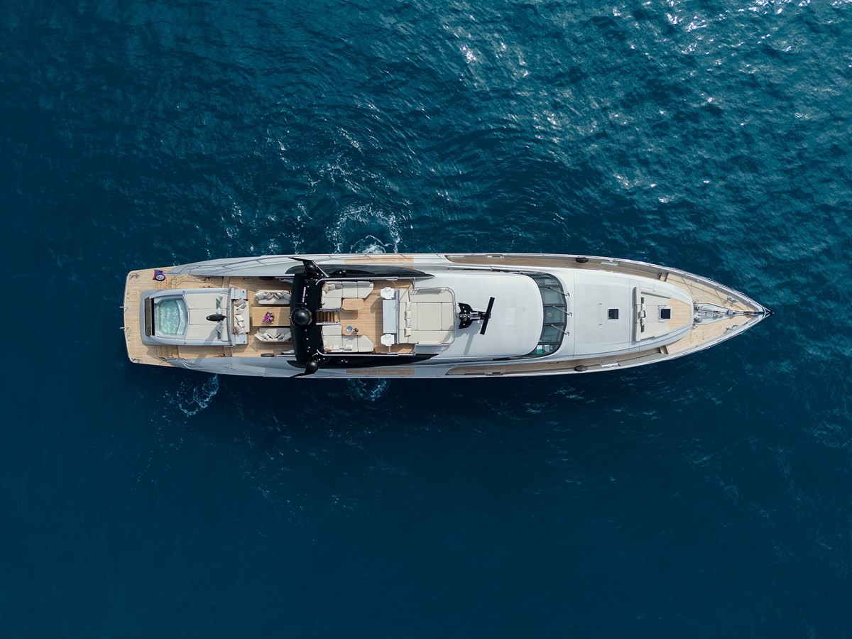 https://arconyachts.ams3.digitaloceanspaces.com/65113/conversions/large_4747598-optimize.jpg