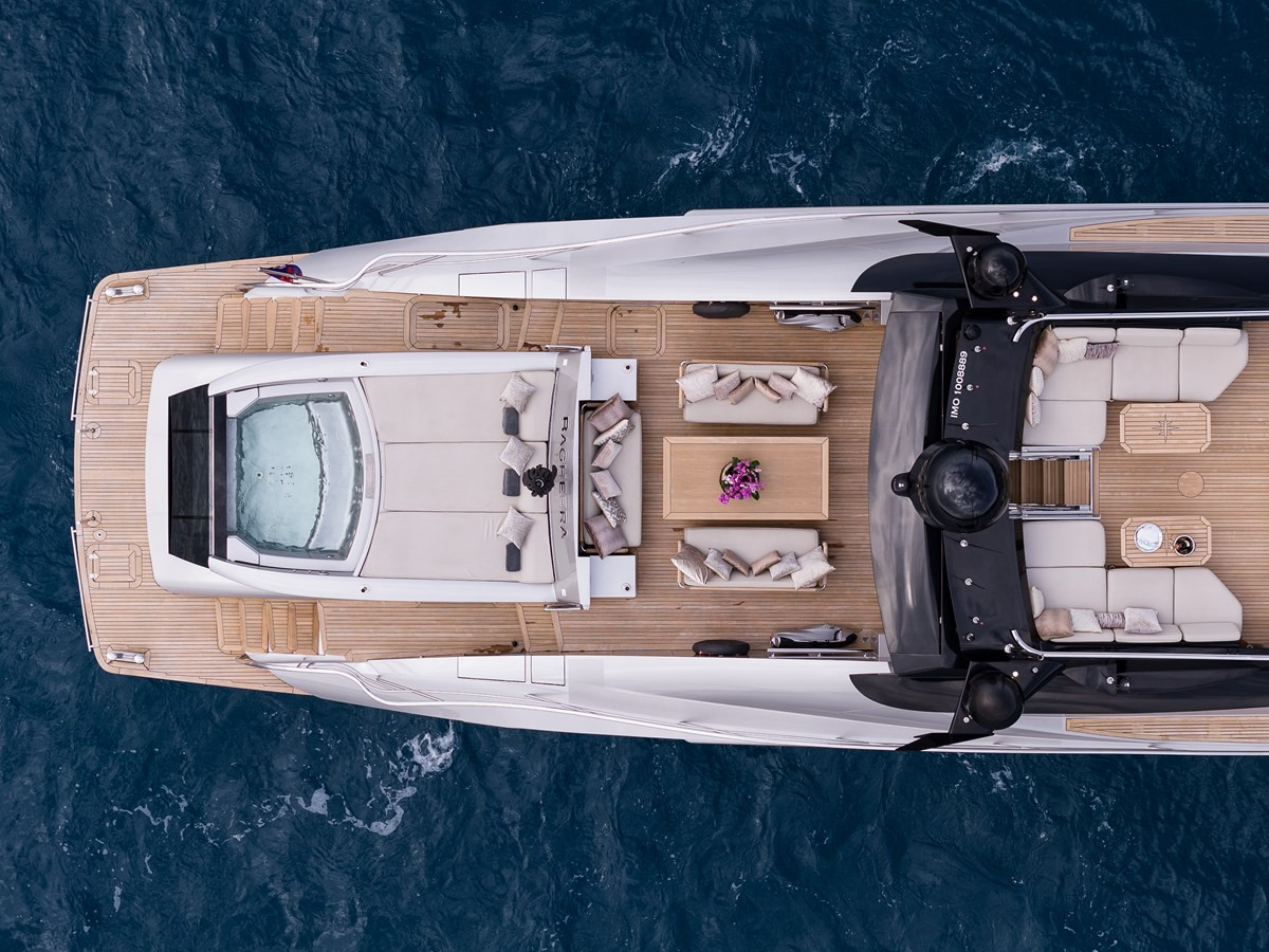 https://arconyachts.ams3.digitaloceanspaces.com/65119/conversions/large_4747600-optimize.jpg