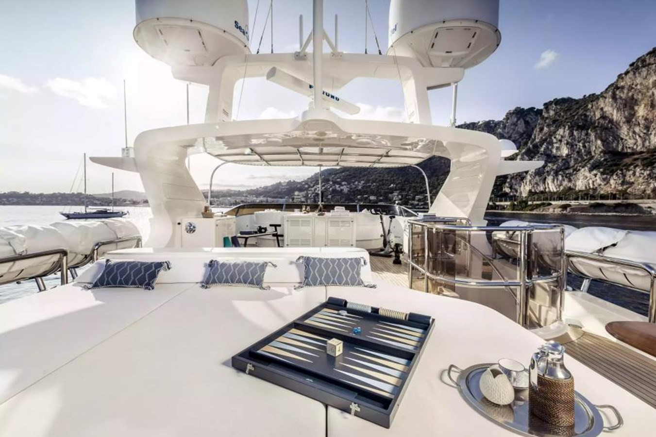 https://arconyachts.ams3.digitaloceanspaces.com/65217/conversions/large_4770547-optimize.jpg