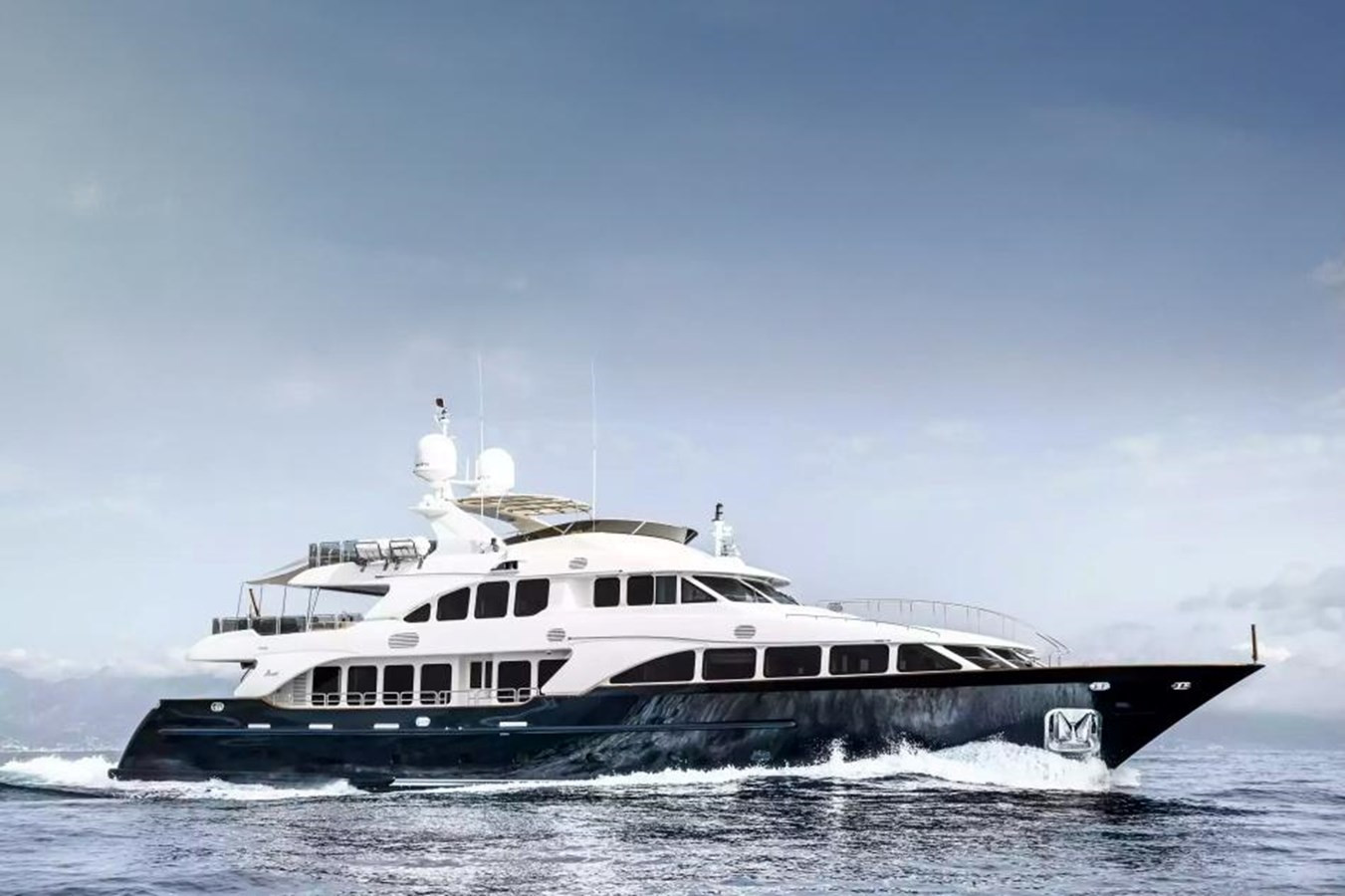 https://arconyachts.ams3.digitaloceanspaces.com/65241/conversions/large_4770519-optimize.jpg
