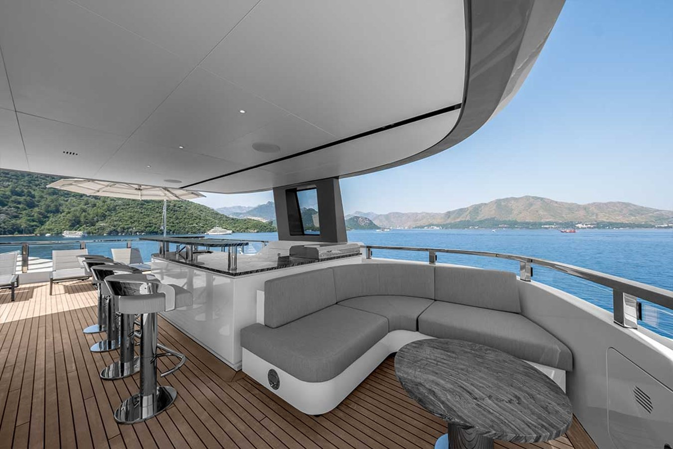 https://arconyachts.ams3.digitaloceanspaces.com/65329/conversions/large_4722199-optimize.jpg