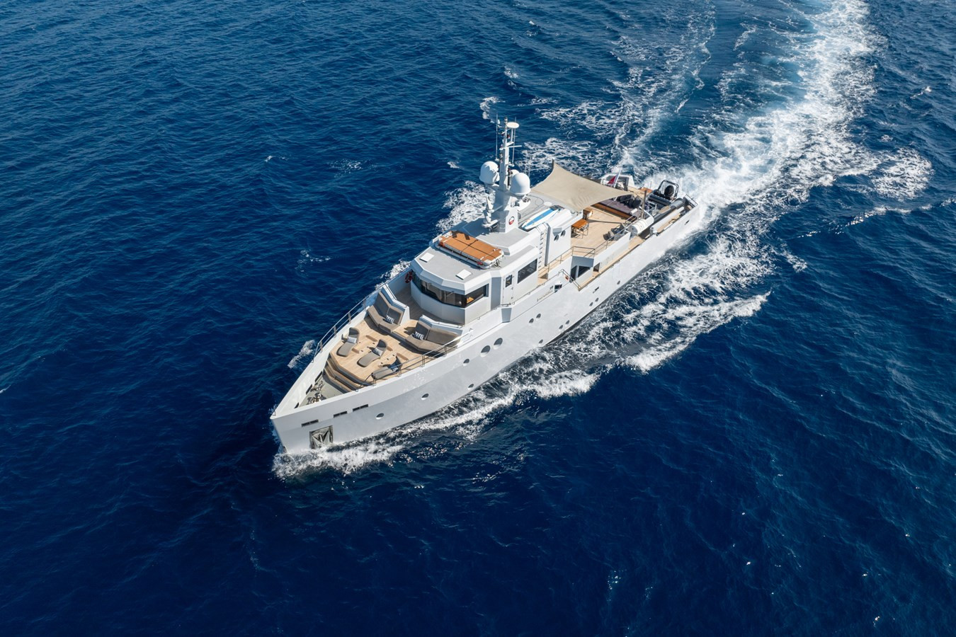 https://arconyachts.ams3.digitaloceanspaces.com/65339/conversions/large_4705305-optimize.jpg