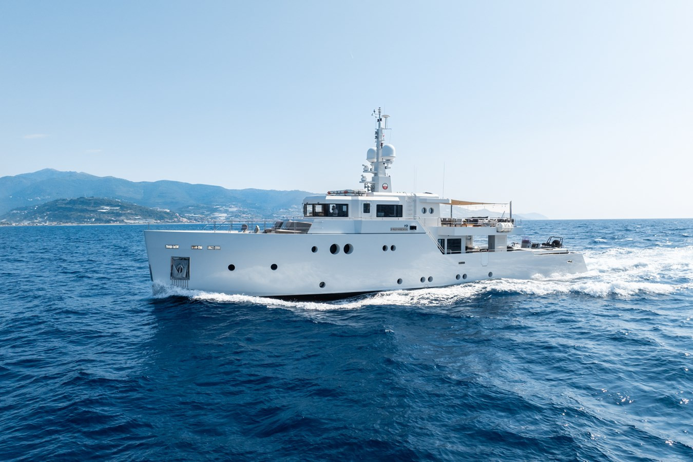 https://arconyachts.ams3.digitaloceanspaces.com/65344/conversions/large_4705309-optimize.jpg