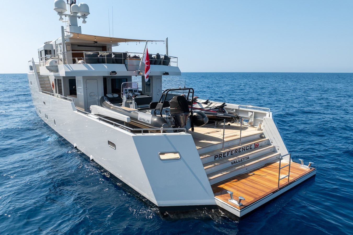 https://arconyachts.ams3.digitaloceanspaces.com/65379/conversions/large_4705320-optimize.jpg